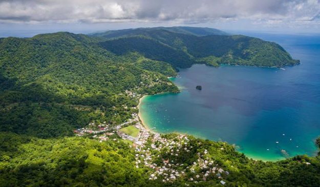 Cercetătorii brazilieni au descoperit roci din plastic pe o insulă îndepărtată
